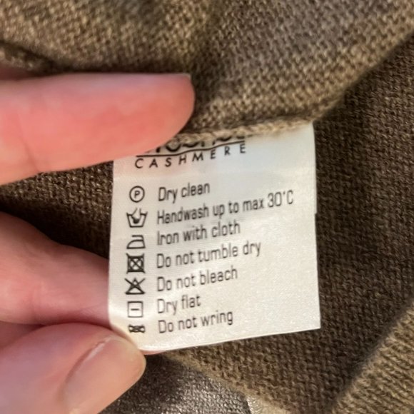 Erdenet 100% Cashmere Sweater Dress in Brown & Beige - Picture 6 of 14